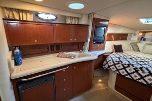 32ft Sea Ray Yacht For Sale