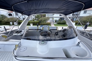 2001 Sea Ray 450 Express Bridge thumbnail 8