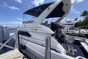 2001 Sea Ray 450 Express Bridge thumbnail 26