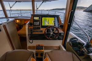 2020 Ranger Tugs R-41 CB thumbnail 13