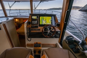 2020 Ranger Tugs R-41 CB thumbnail 13