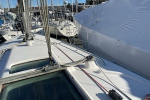 2000 Beneteau Oceanis 361 thumbnail 13