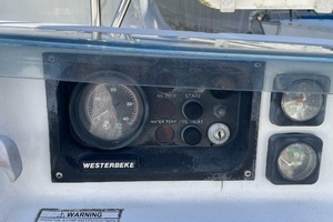 2000 Beneteau Oceanis 361 thumbnail 15