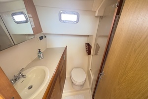 2006 Mainship 43 Trawler thumbnail 7