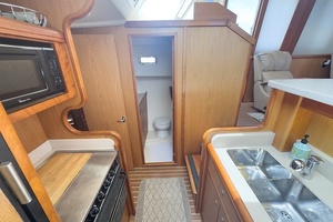 2006 Mainship 43 Trawler thumbnail 9