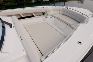 35ft Boston Whaler Yacht For Sale