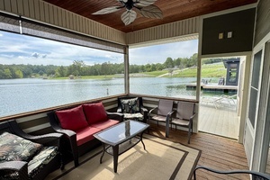 2010 Custom Floating Cabin - Approx 1340sqft thumbnail 53