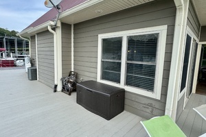 2010 Custom Floating Cabin - Approx 1340sqft thumbnail 91