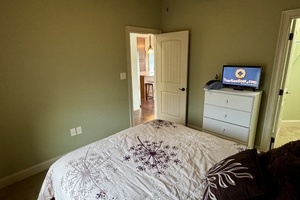 2010 Custom Floating Cabin - Approx 1340sqft thumbnail 36