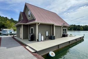 2010 Custom Floating Cabin - Approx 1340sqft thumbnail 15