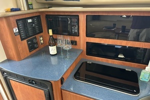 2006 Bayliner 305 thumbnail 42