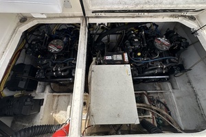 2006 Bayliner 305 thumbnail 49