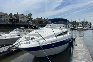2006 Bayliner 305 thumbnail 2