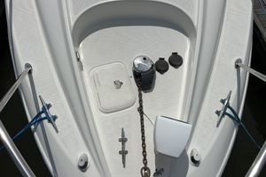 2006 Bayliner 305 thumbnail 26