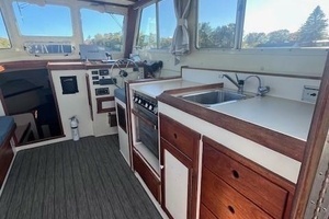 1989 Blue Seas Out Island Explorer thumbnail 17