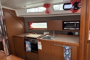 Wind Gypsea 38ft Beneteau Yacht For Sale