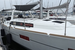 2016 Beneteau Oceanis thumbnail 11