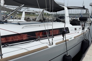 2016 Beneteau Oceanis thumbnail 20
