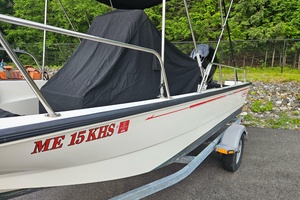 17ft Boston Whaler Yacht For Sale