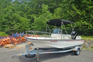 17ft Boston Whaler Yacht For Sale
