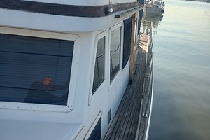 1981 Marine Trading 44 Double Cabin thumbnail 7