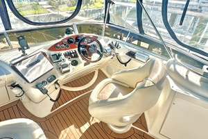 2007 Meridian 391 Motor Yacht thumbnail 16