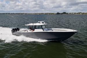 2023 Yellowfin Offshore thumbnail 8
