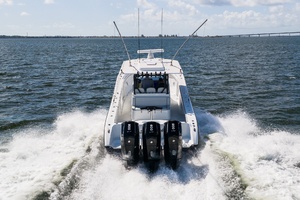 2023 Yellowfin Offshore thumbnail 10
