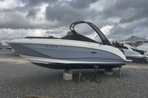 Photo 6071936 for 2024 Sea Ray SDX 250 Outboard  