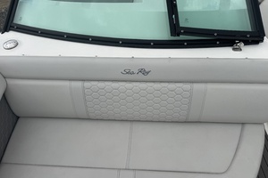 Photo 6071952 for 2024 Sea Ray SDX 250 Outboard  