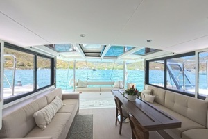 2022 Bali 4.6 thumbnail 23