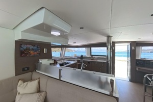 2022 Bali 4.6 thumbnail 26