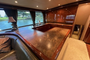 1996 Merritt 75' Sportfish thumbnail 4