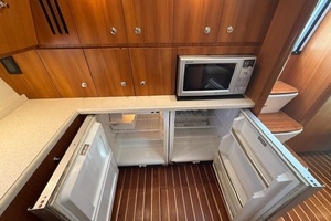 2007 Tiara Yachts 4200 Open thumbnail 28