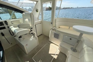 2007 Tiara Yachts 4200 Open thumbnail 40