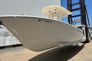 2022 Cobia 262 thumbnail 2
