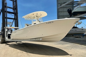 2022 Cobia 262 thumbnail 1