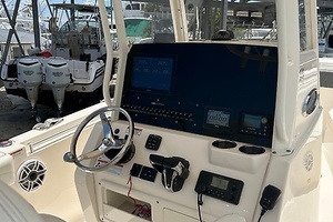 2022 Cobia 262 thumbnail 23