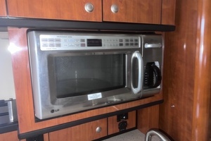 GAELIC STORM 31ft Sea Ray Yacht For Sale