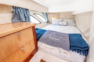2010 Intrepid 475 Sport Yacht thumbnail 45