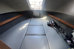 24ft Hewescraft Yacht For Sale
