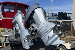 24ft Hewescraft Yacht For Sale