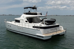 2005 Lagoon Power 43 thumbnail 5