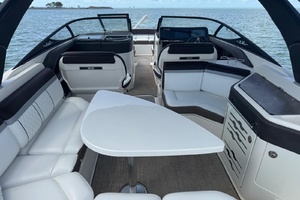31ft Sea Ray Yacht For Sale