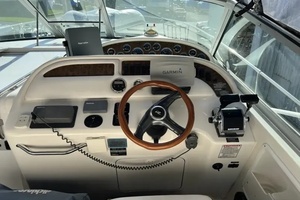 1999 Sea Ray SUNDANCER 310 thumbnail 15