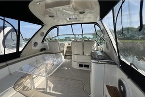 2012 Sea Ray 370 SUNDANCER thumbnail 6