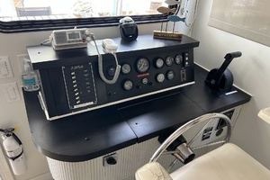 Kingfisher 46ft Aqua Chalet Yacht For Sale