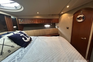 2000 Cruisers Yachts 4450 thumbnail 51