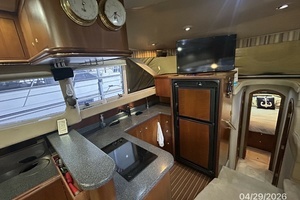 2000 Cruisers Yachts 4450 thumbnail 38