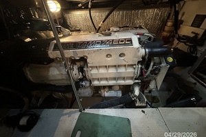 2000 Cruisers Yachts 4450 thumbnail 58
